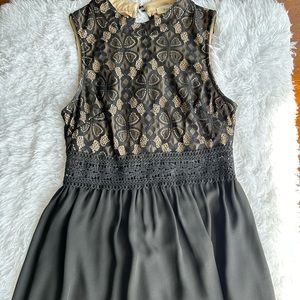 Francesca’s • Medium • Black